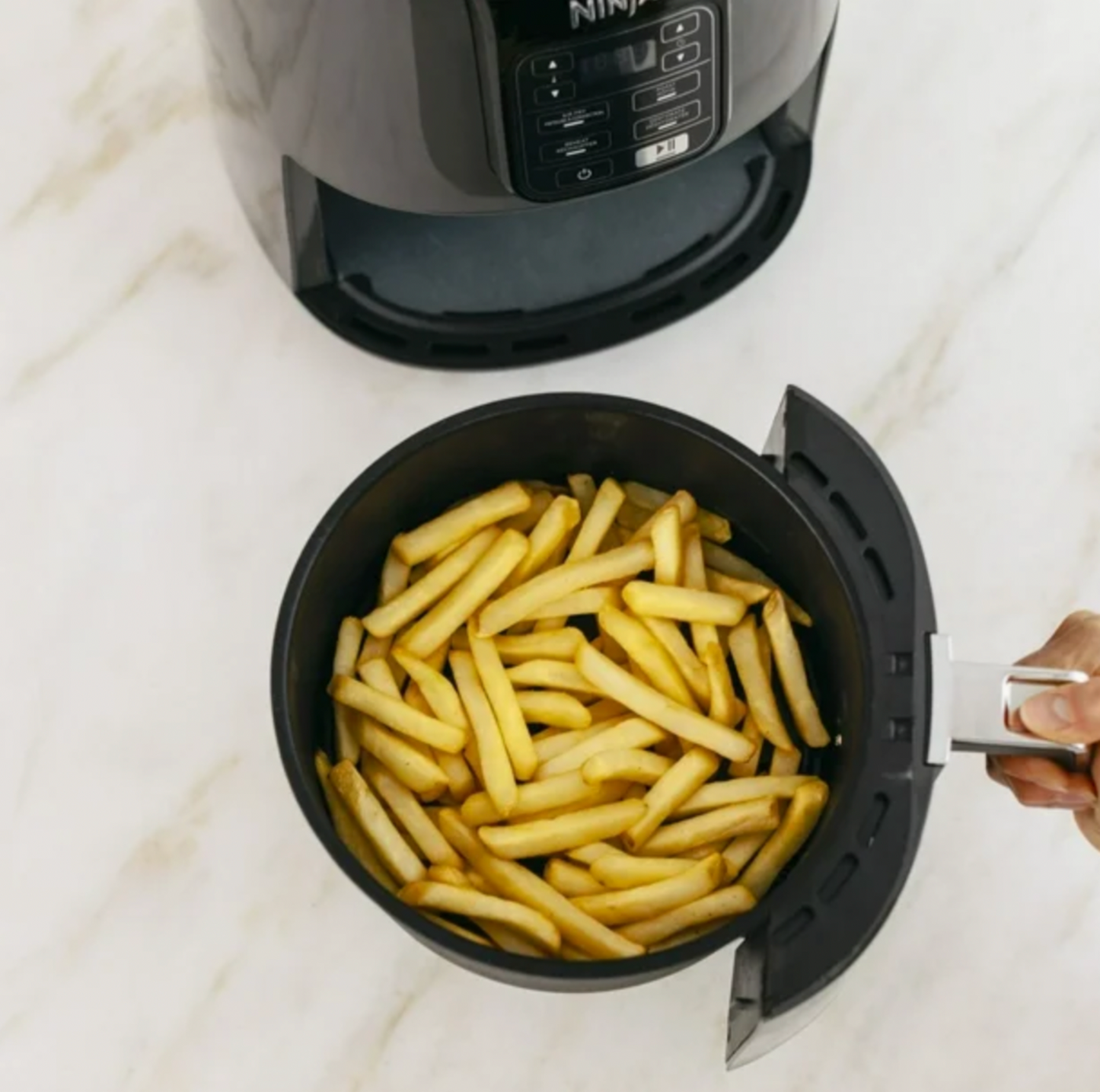 Ninja AF101C Air Fryer, Black, 1550W, Quick Cooking