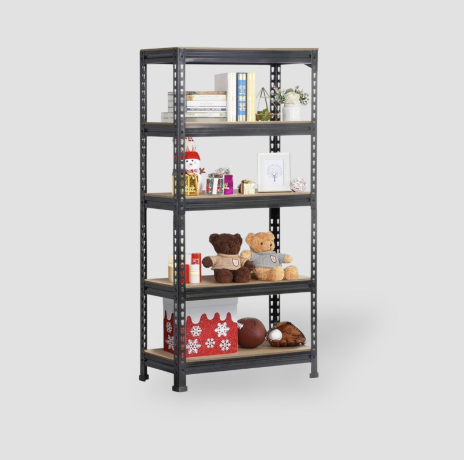 Étagère 5 niveaux noire avec décorations des Fêtes, peluches, livres et boîtes de rangement dans une salle de jeux