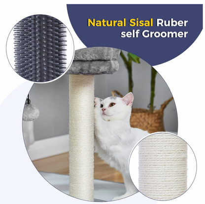 Chat blanc se frottant sur la colonne grise d'auto-toilettage de l'arbre à chat avec gros plans des picots en caoutchouc et du poteau en sisal, mention Natural Sisal Rubber self Groomer