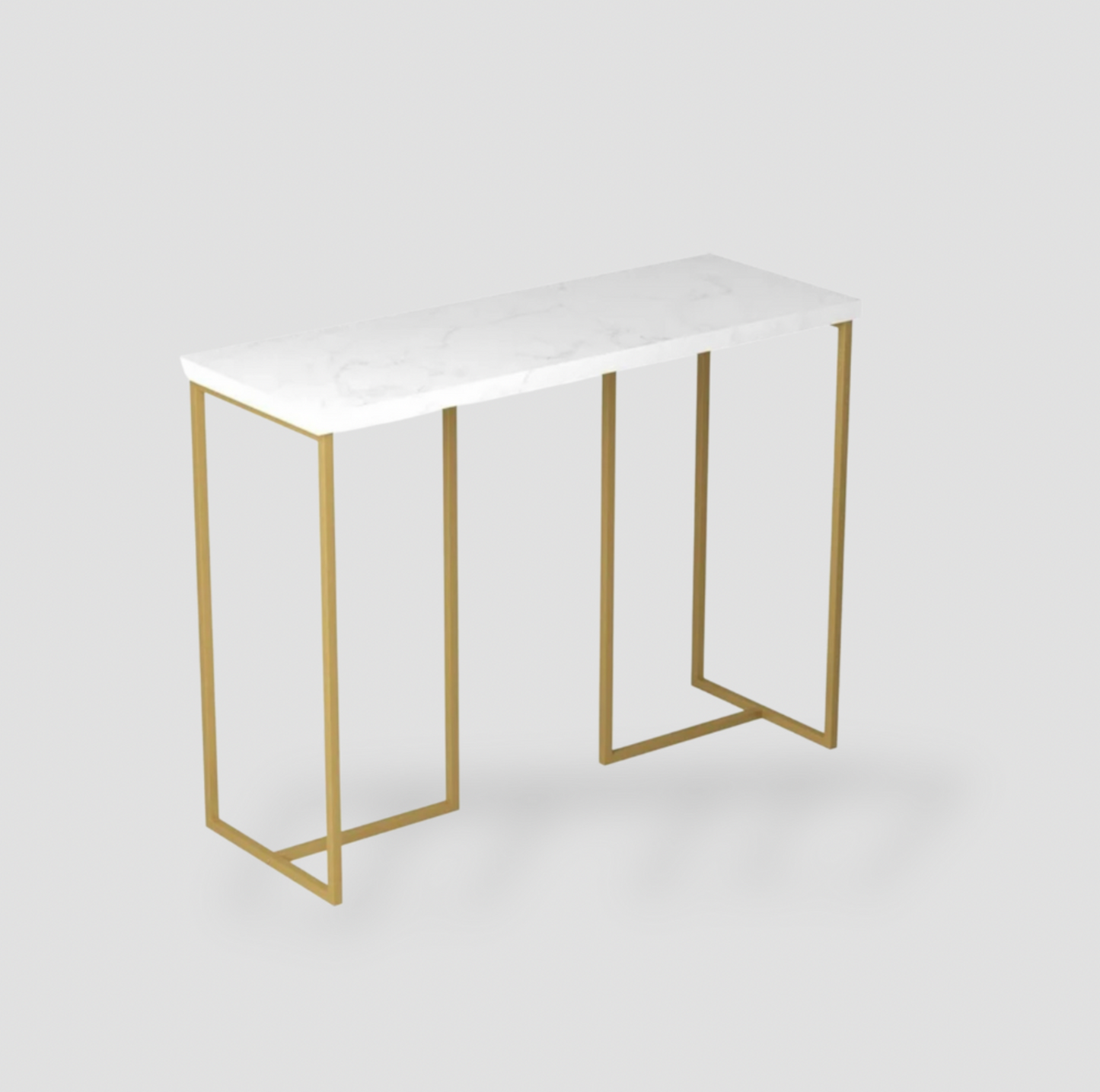 Table console rectangulaire avec plateau en marbre blanc et piètement en métal doré, vue trois-quarts