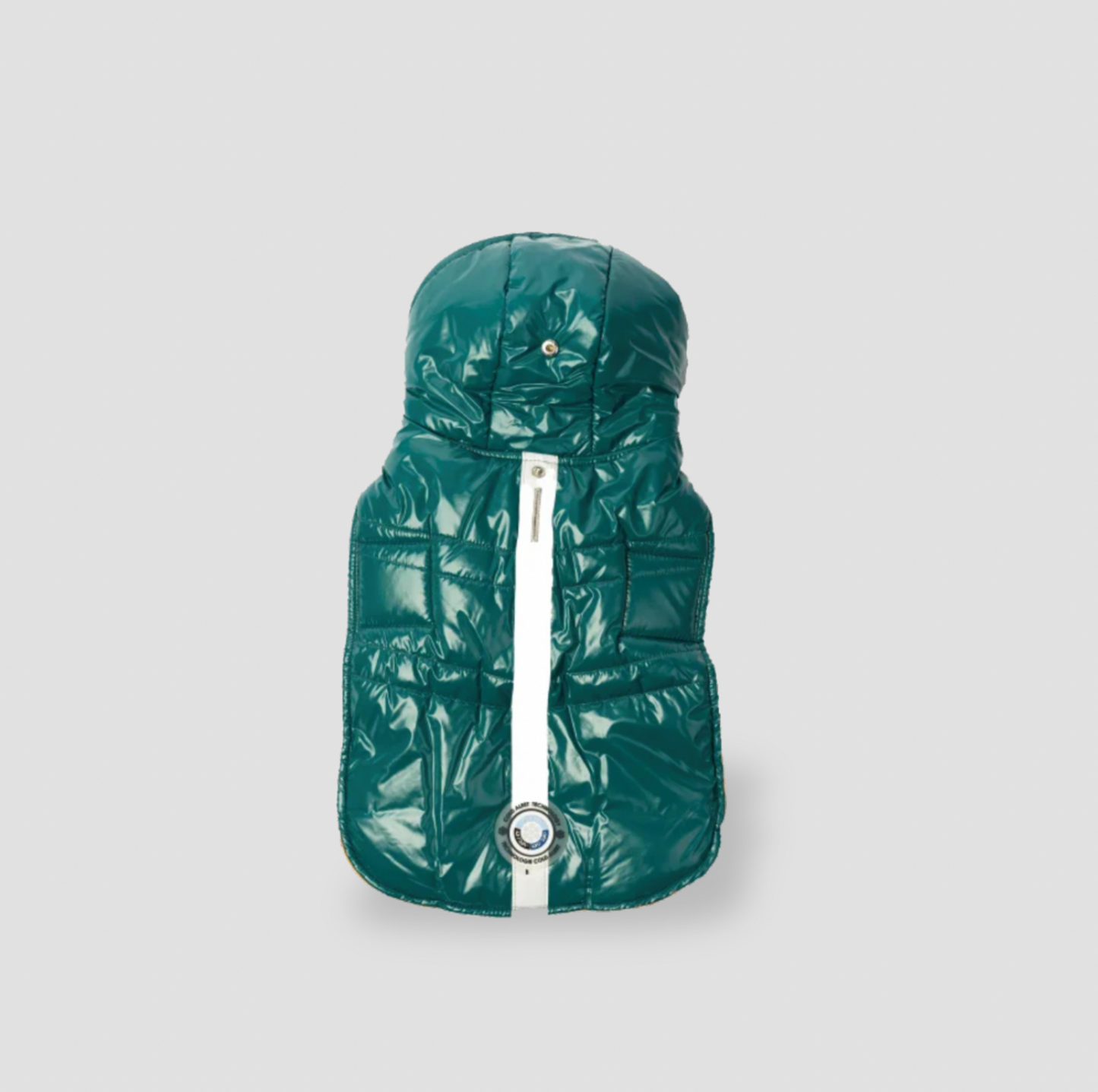 Veste matelassée brillante teal pour chien avec bande centrale blanche zippée et écusson Silver Paw, vue produit